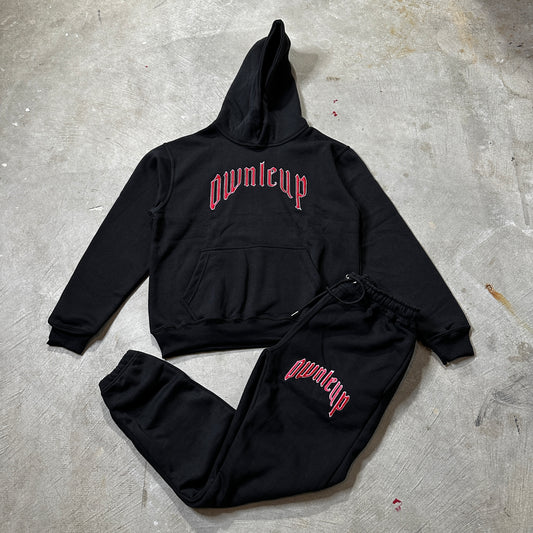 BLACK “AIRPORT ESSENTIAL” SWEATSUIT